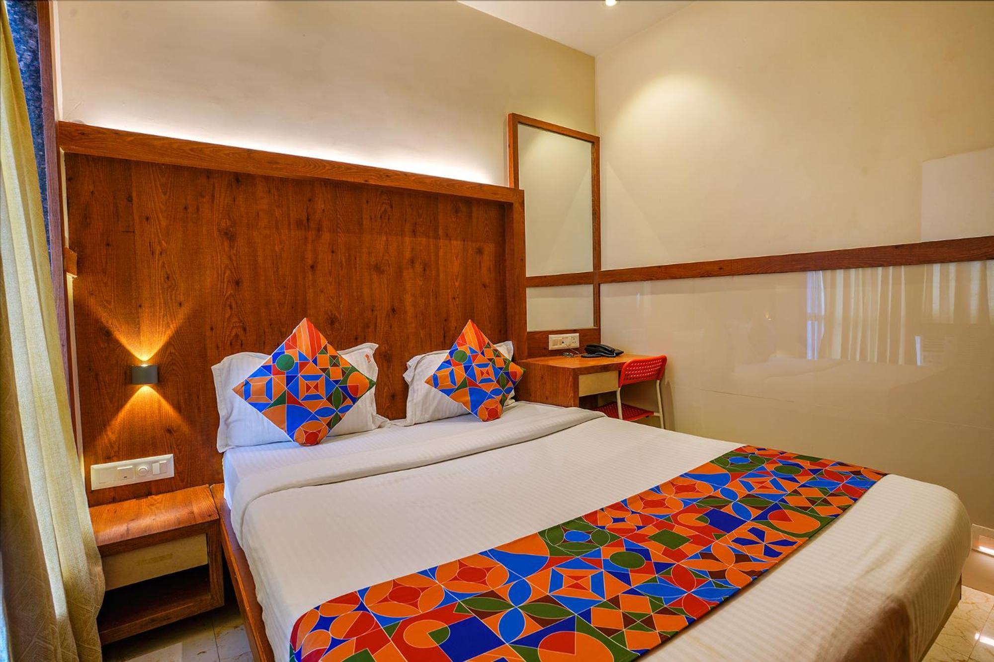 Fabexpress Super 7 Inn - Nr Rabale Station Navi Mumbai Extérieur photo