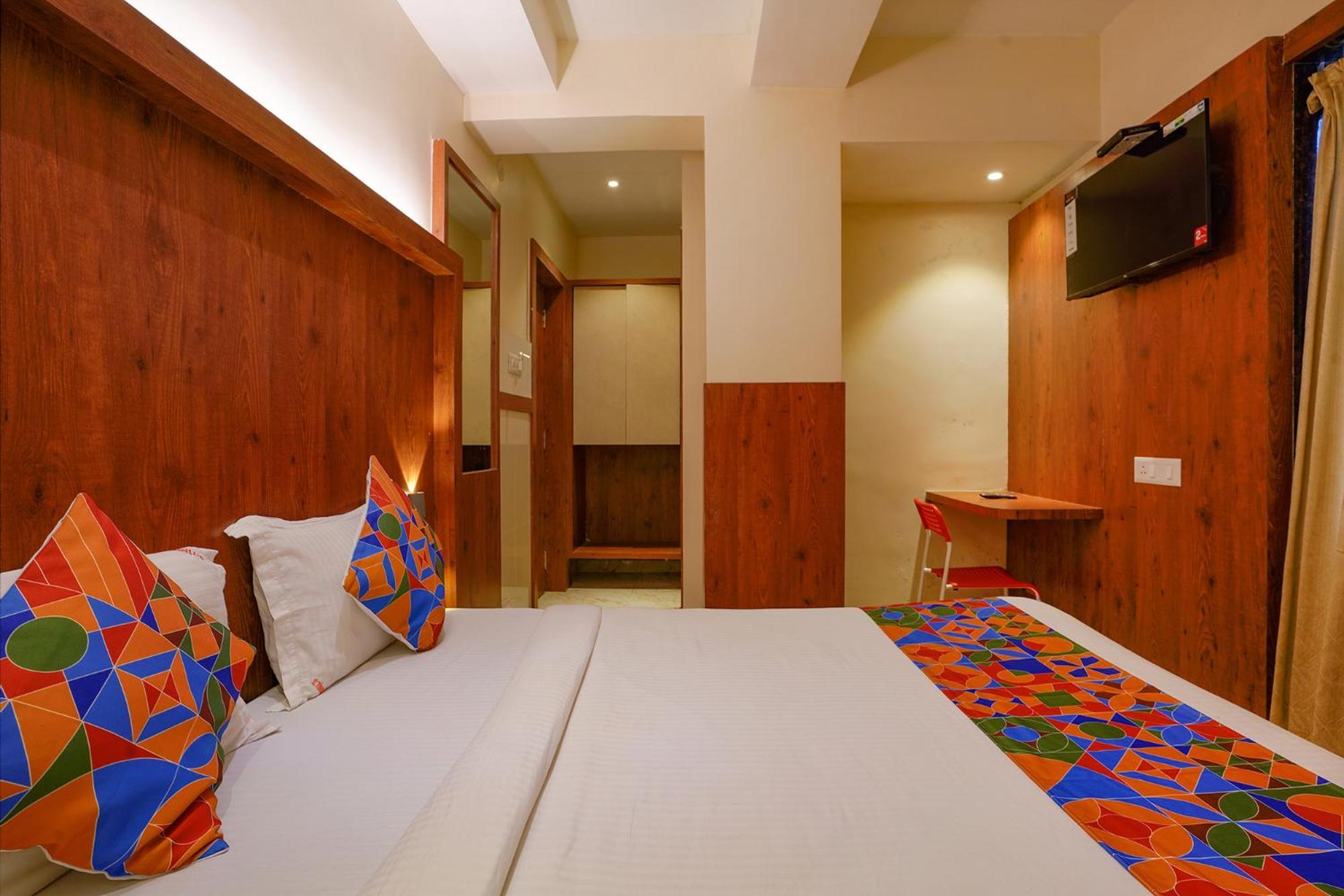Fabexpress Super 7 Inn - Nr Rabale Station Navi Mumbai Extérieur photo