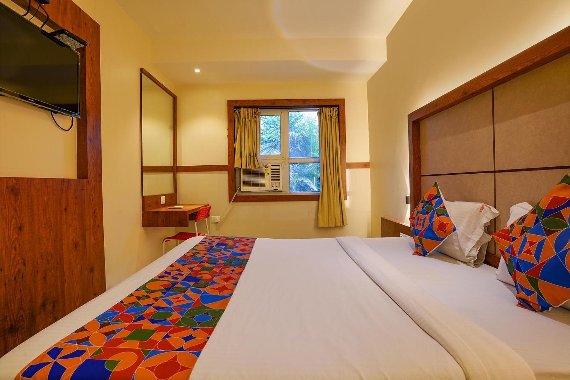 Fabexpress Super 7 Inn - Nr Rabale Station Navi Mumbai Extérieur photo