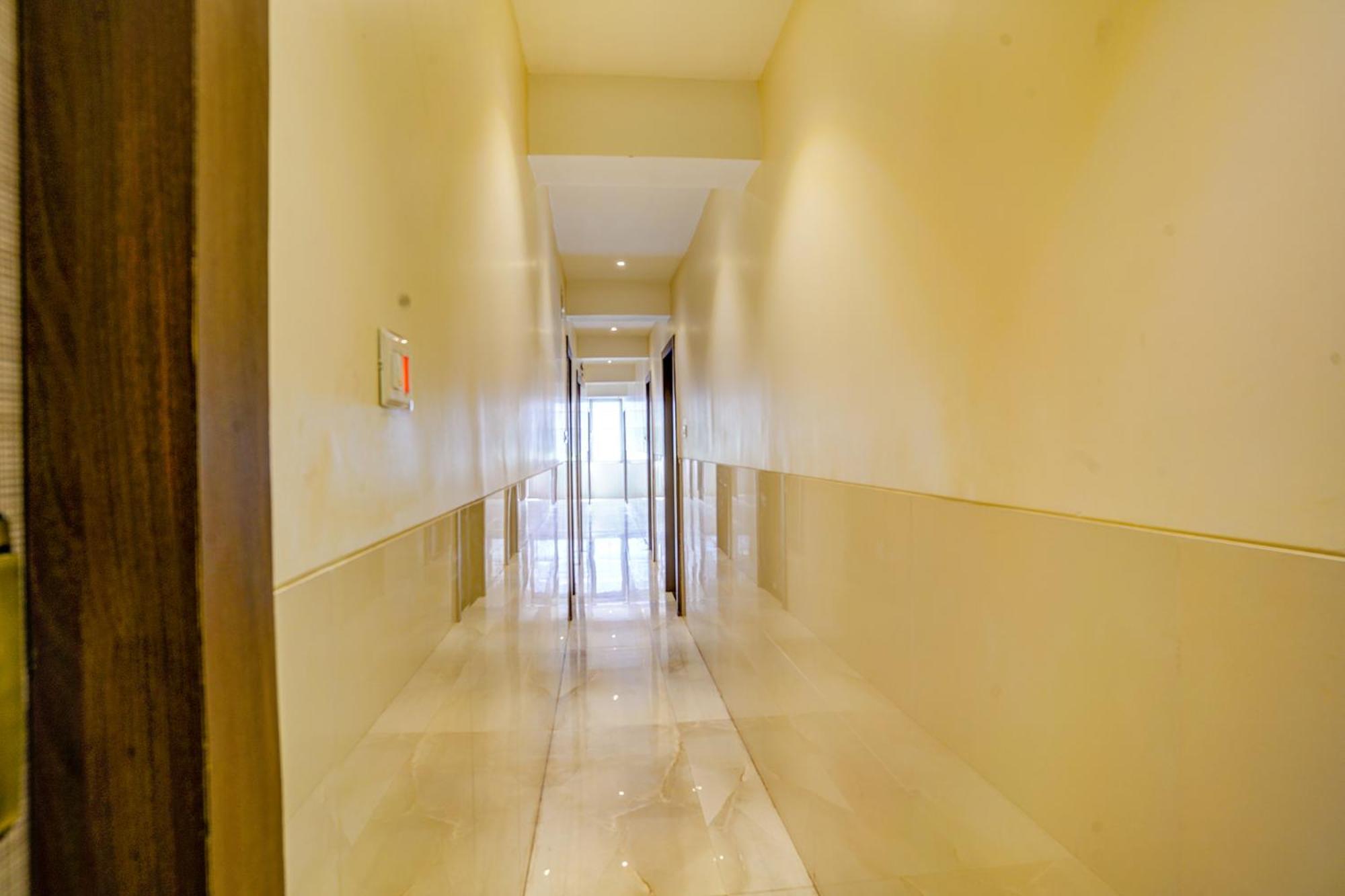Fabexpress Super 7 Inn - Nr Rabale Station Navi Mumbai Extérieur photo